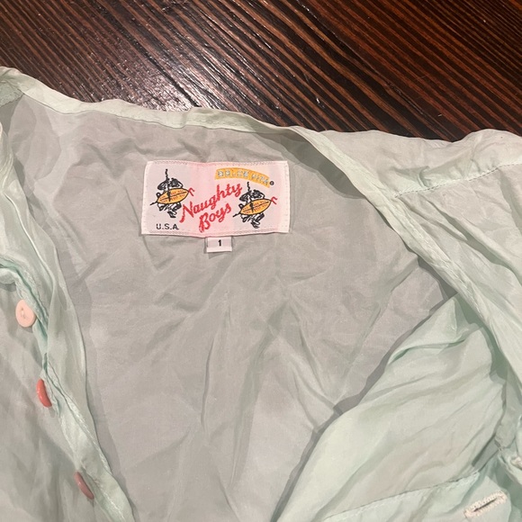 Vintage seafoam tissue weight silk shirt “naughty boys” size 1 medium - Picture 5 of 5